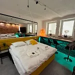 아파트 Stay99 Underground 포즈난